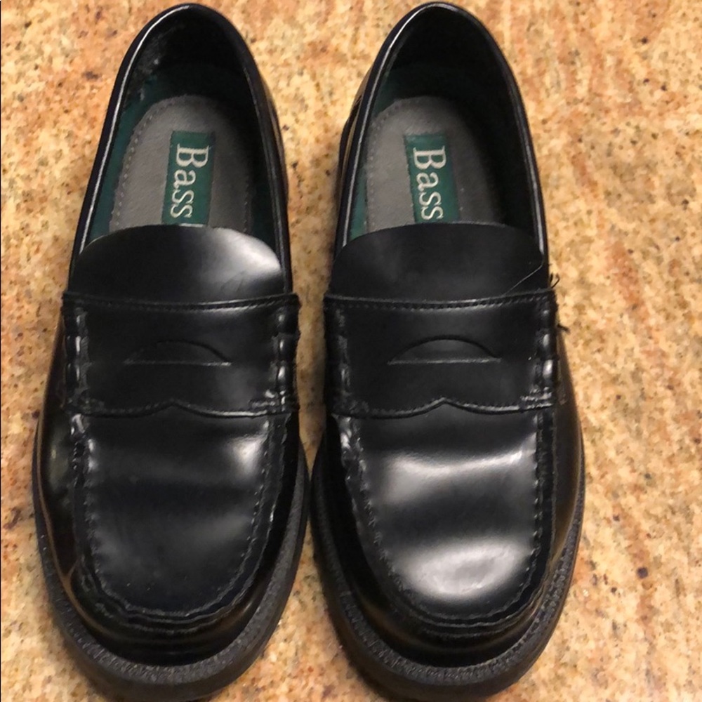 Bass boys penny loafers